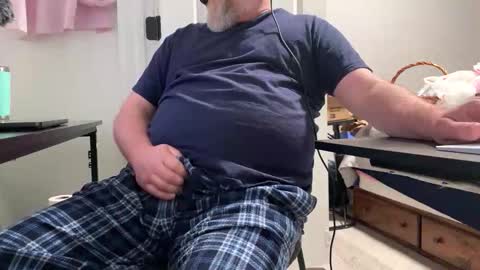 Allergictolove online show from February 26, 2026, 3:22 pm