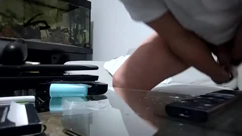 alles594462 online show from February 2, 2025, 4:15 am