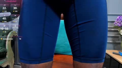 Snapshot of allessandrosantos chatting on February 11, 2025, 6:01 pm Help me reach 100 likes online show from February 11, 2025, 6:01 pm