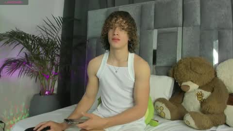 ALLEXANDRO online show from February 9, 2025, 4:50 pm