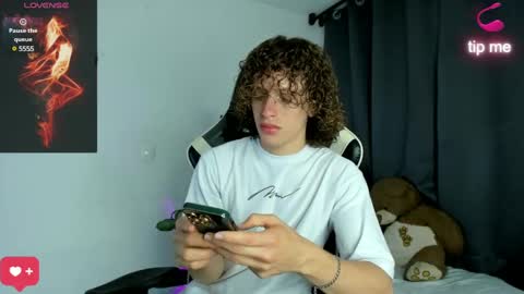 ALLEXANDRO online show from March 11, 2025, 11:04 pm