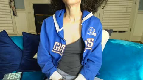 wishlist on bio online show from September 18, 2025, 4:14 am