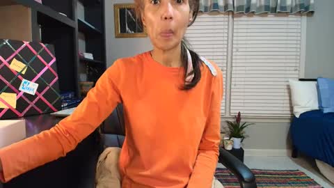 wishlist on bio online show from December 3, 2025, 10:52 pm