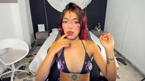 Allice online show from October 22, 2025, 4:24 am