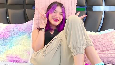 Allicia online show from January 11, 2025, 7:05 pm