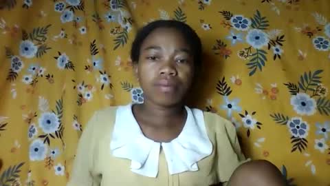 Snapshot of alliciax632770q chatting on March 24, 2026, 11:43 pm alliciax632770q online show from March 24, 2026, 11:43 pm
