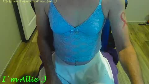 Allie online show from September 13, 2025, 2:17 pm