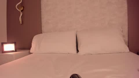 A L L I E online show from March 24, 2026, 2:27 am