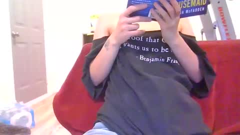 alliebearx online show from February 4, 2025, 12:51 am