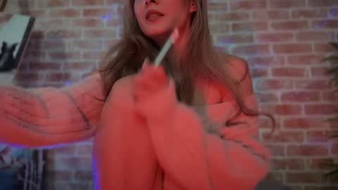 Snapshot of alliesynns chatting on December 11, 2024, 9:30 am Allie online show from December 11, 2024, 9:30 am