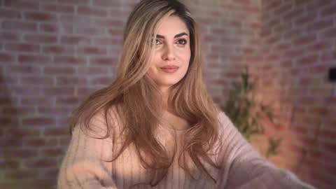 Snapshot of alliesynns chatting on December 20, 2024, 6:19 am Allie online show from December 20, 2024, 6:19 am