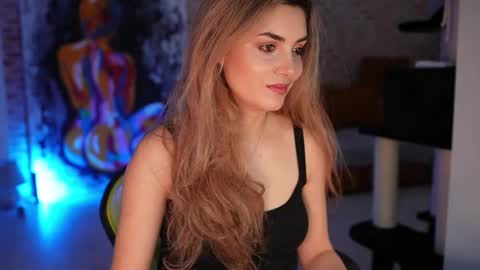 Snapshot of alliesynns chatting on February 17, 2025, 1:42 pm Allie online show from February 17, 2025, 1:42 pm