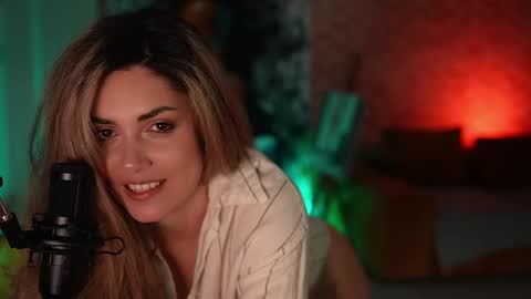 Snapshot of alliesynns chatting on March 1, 2025, 8:13 am Allie online show from March 1, 2025, 8:13 am