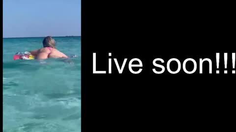 Snapshot of alliesynns chatting on September 11, 2025, 4:45 am Allie online show from September 11, 2025, 4:45 am