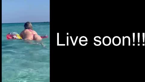 Snapshot of alliesynns chatting on October 18, 2025, 4:26 am Allie online show from October 18, 2025, 4:26 am