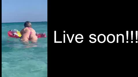 Snapshot of alliesynns chatting on November 2, 2025, 5:32 am Allie online show from November 2, 2025, 5:32 am