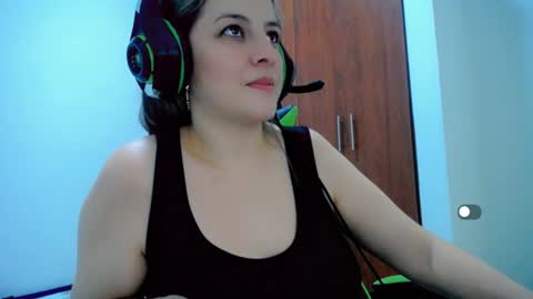 Snapshot of allison_baby_2416 chatting on December 15, 2024, 7:46 am Alisson online show from December 15, 2024, 7:46 am