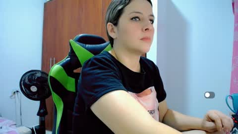 Snapshot of allison_baby_2416 chatting on January 5, 2025, 4:25 am Alisson online show from January 5, 2025, 4:25 am