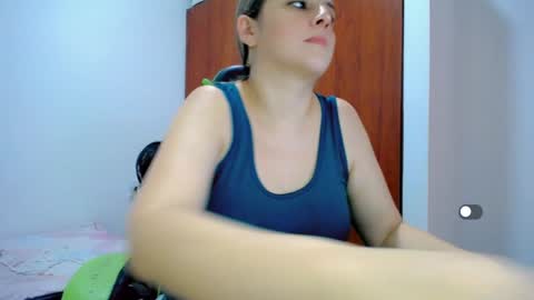 Snapshot of allison_baby_2416 chatting on January 7, 2025, 7:49 pm Alisson online show from January 7, 2025, 7:49 pm