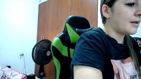 Snapshot of allison_baby_2416 chatting on February 13, 2025, 3:56 pm Alisson online show from February 13, 2025, 3:56 pm