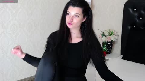 Snapshot of allisonn223 chatting on December 29, 2024, 8:48 pm Deea online show from December 29, 2024, 8:48 pm