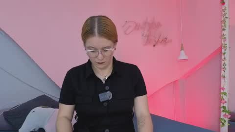 Alli  online show from April 17, 2026, 11:24 am