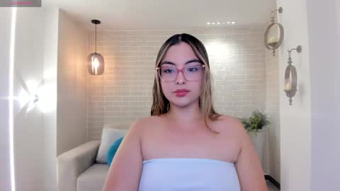 Snapshot of allisonrogersx chatting on May 12, 2026, 11:18 am Allison Rogers online show from May 12, 2026, 11:18 am