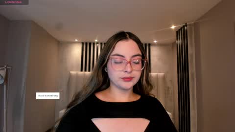 Snapshot of allisonrogersx chatting on May 19, 2026, 10:54 am Allison Rogers online show from May 19, 2026, 10:54 am