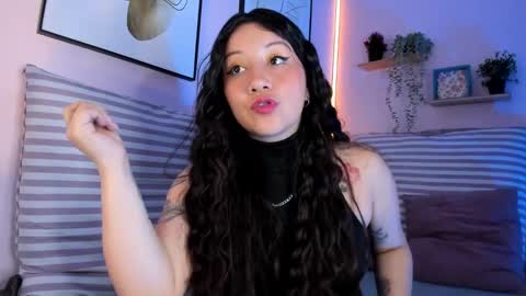 Snapshot of allissax chatting on December 17, 2024, 10:43 pm Aleja online show from December 17, 2024, 10:43 pm