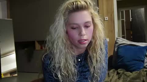 allissonhotbb online show from February 9, 2025, 6:37 pm