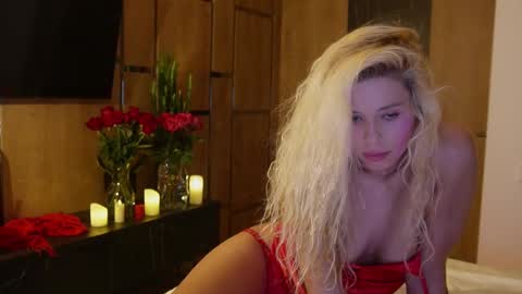 allissonhotbb online show from February 14, 2025, 8:26 pm