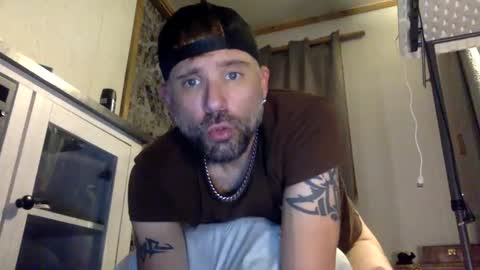 allitrunnin online show from October 4, 2025, 10:57 am