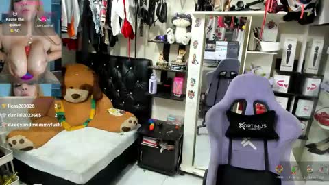 allsson_miller online show from January 14, 2026, 12:05 am