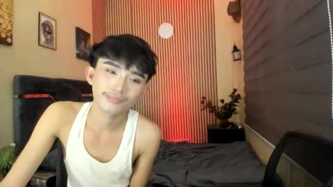 Snapshot of alluring_alpha chatting on October 26, 2025, 5:35 am kim and josh online show from October 26, 2025, 5:35 am