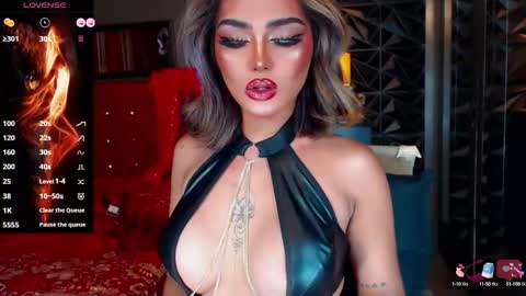 Snapshot of alluringnatalya chatting on October 10, 2025, 7:07 am Natalya Fox online show from October 10, 2025, 7:07 am