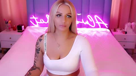 AlwaysHot online show from December 3, 2024, 6:37 am