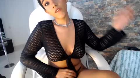 Snapshot of ally_summer chatting on December 27, 2024, 9:11 pm ally_summer online show from December 27, 2024, 9:11 pm