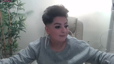         online show from December 25, 2024, 10:27 pm