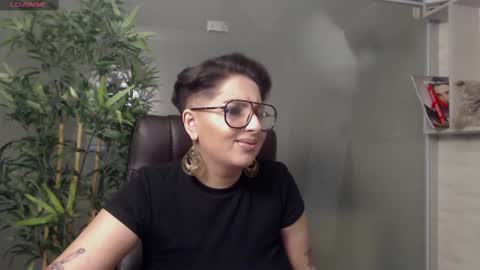         online show from February 11, 2025, 9:25 pm