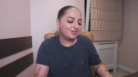 Snapshot of allyiah chatting on June 20, 2026, 7:49 pm online show from June 20, 2026, 7:49 pm