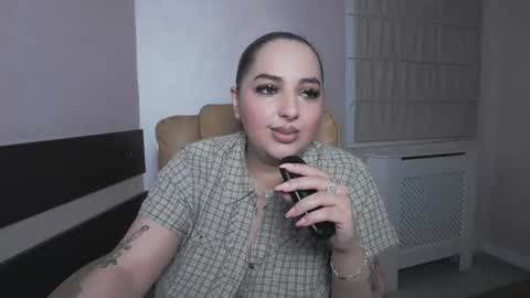 Snapshot of allyiah chatting on June 21, 2026, 6:43 pm online show from June 21, 2026, 6:43 pm