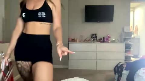 Ally Mae online show from October 17, 2025, 1:09 am