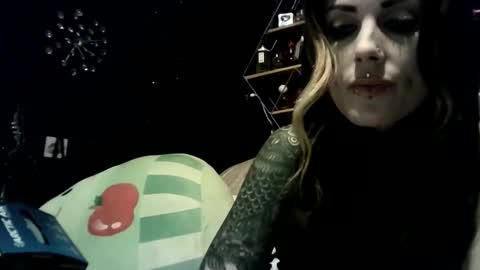 allymoon1369 online show from March 31, 2026, 10:37 am