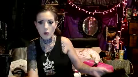 allymoon1369 online show from June 8, 2026, 10:54 pm