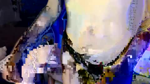 Snapshot of allyoursss1212 chatting on January 24, 2025, 1:35 am Ally Girl In Her Ally World online show from January 24, 2025, 1:35 am