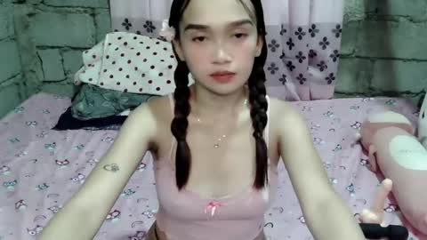 allys_collens online show from July 27, 2026, 5:36 am