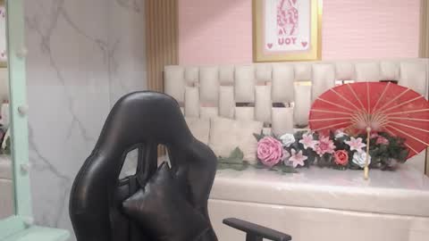 Allysa  online show from January 11, 2026, 3:33 am