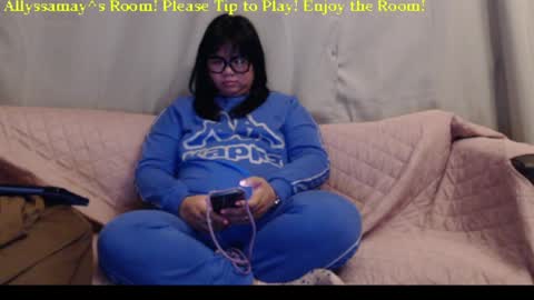 Allyssamay online show from April 15, 2026, 3:13 am