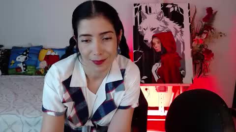 alma_art_ online show from October 28, 2025, 9:50 pm