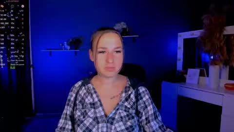 alma_black online show from September 15, 2025, 5:29 am